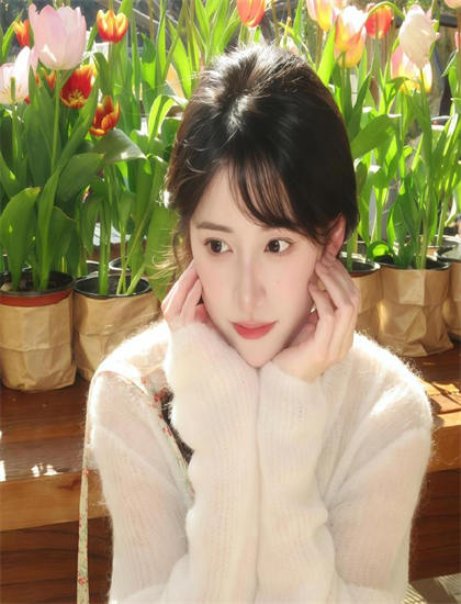 蜜桃成熟33_女教师被开除:发视频者疑被人肉_大地资源在线播放观看MV